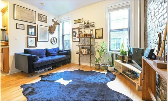 Rented by City Connections Realty | media 1