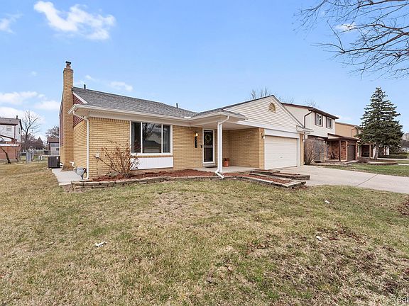 2nd image of 2031 Keystone Dr