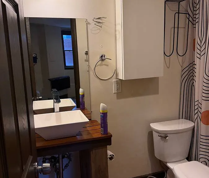 1513 T St NW — Photo 16