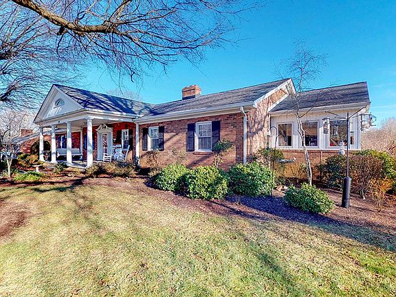 4th image of 306 Cathy Dr