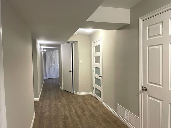 4th image of 78 Ottaway Ave #1B