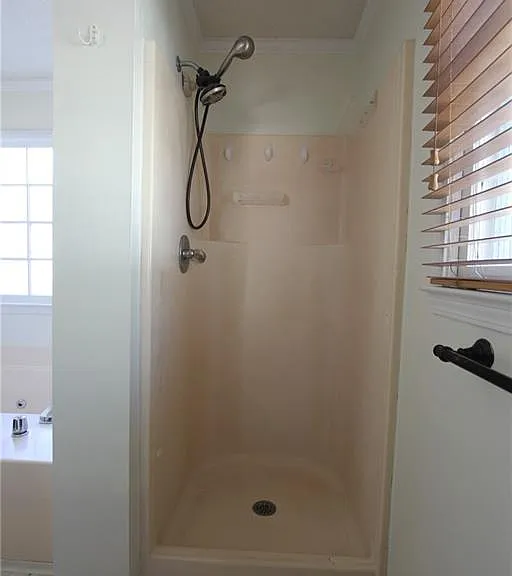 818 Springlake Rd — Photo 43