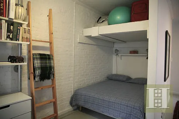 Rented by Halstead Real Estate | media 7