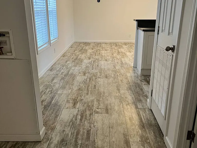 5816 SW Archer Rd #11 — Photo 4