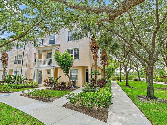 5th image of 255 Murcia Dr APT 211