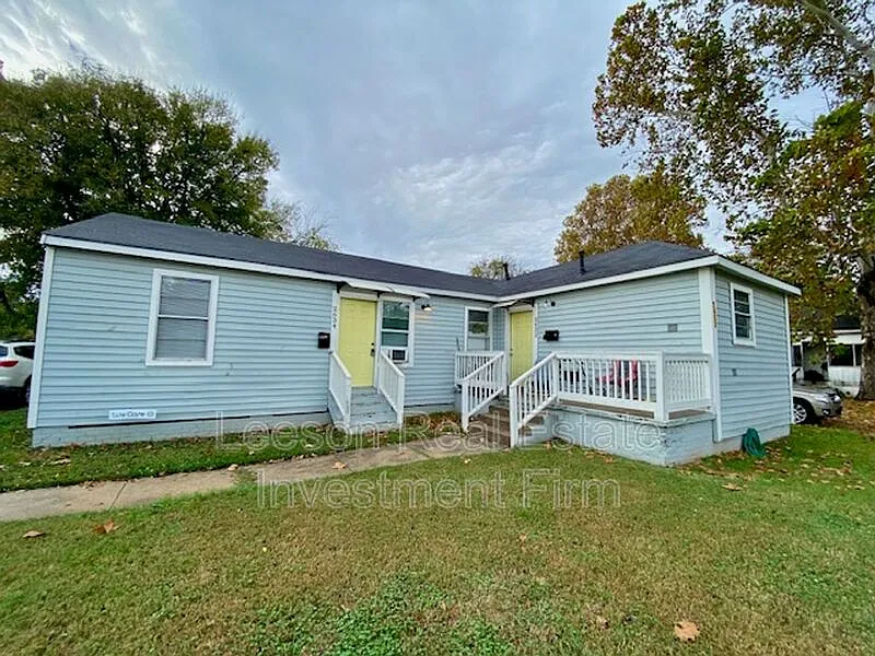 2632 & 2634 Foster St #2632 FOSTER STREET