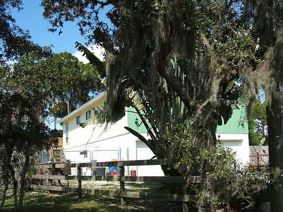 SE Side View from Varet Rd