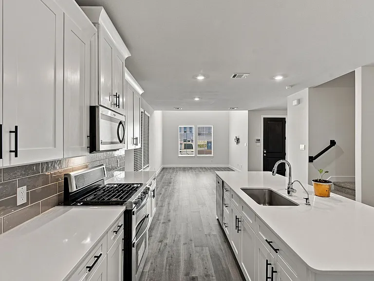 1012 Snapdragon Dr — Photo 15