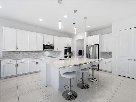 5th image of 3792 NW 87th Way