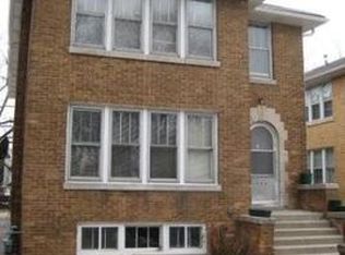 442 Hickory St #2, Waukegan, IL 60085