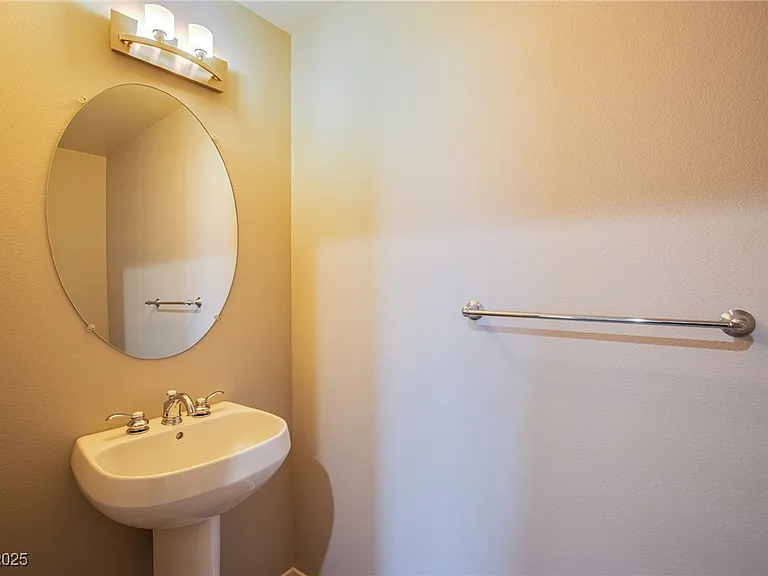 8255 Las Vegas Blvd S #1702 — Photo 19