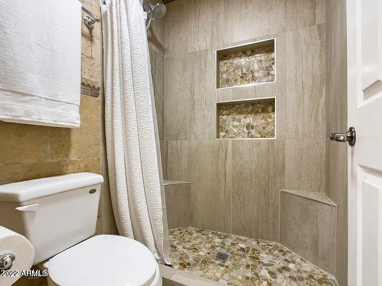 2406 W Sienna Bouquet Pl — Photo 34