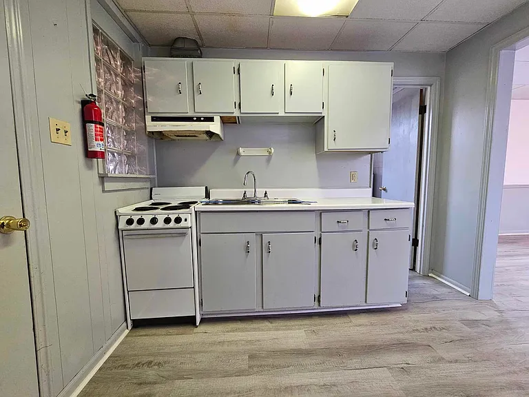 526 Necessity St #2 — Photo 2