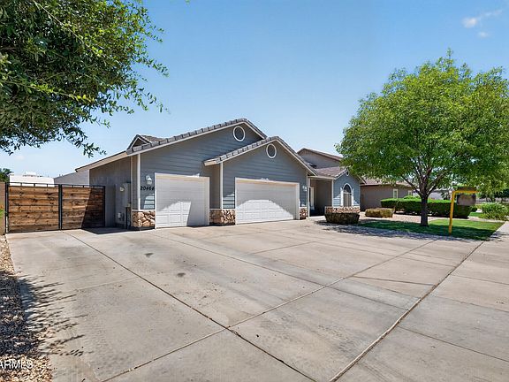 3rd image of 20464 E BRONCO Drive
