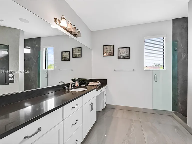 8645 NW 39th Ct — Photo 21