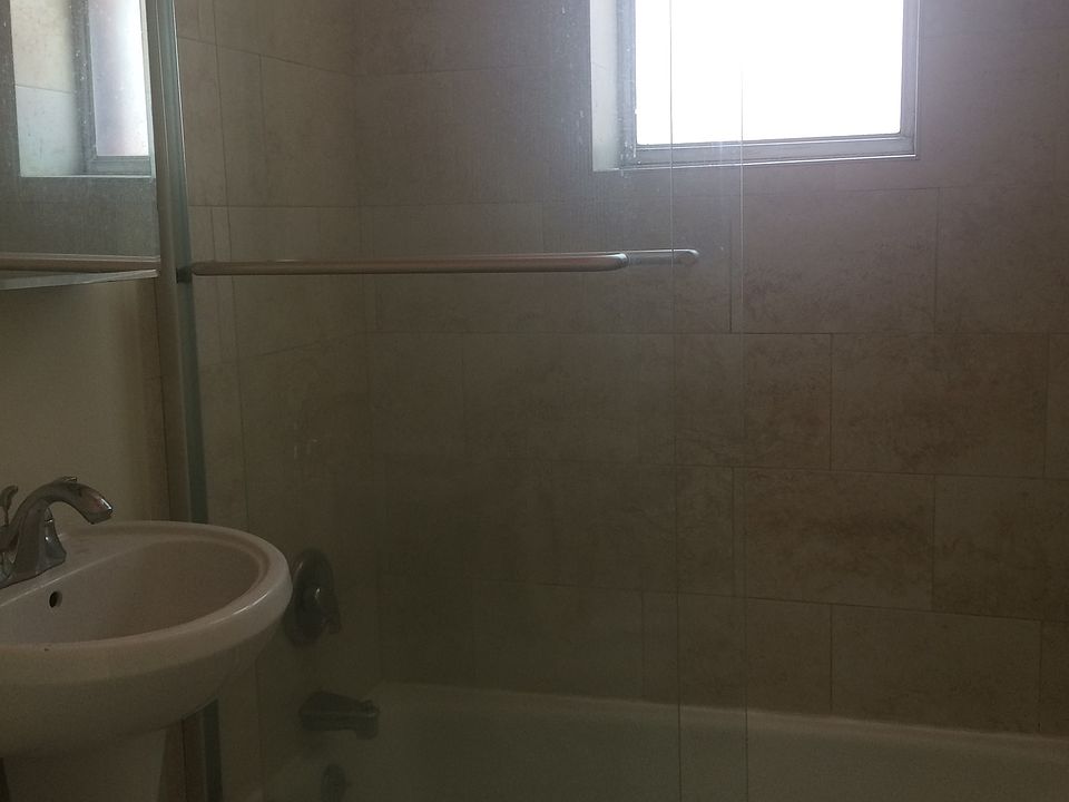 2nd image of 7 Charles St APT 2
