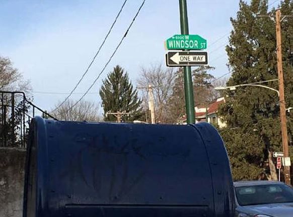 2nd image of 6518 Windsor St
