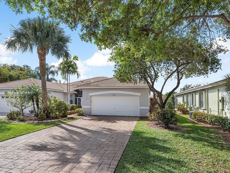 1st image of 10681 Royal Caribbean Cir