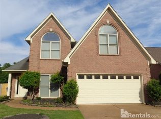 1172 Cordova Green Dr, Cordova, TN 38016