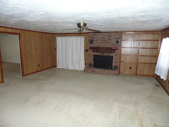 3rd image of 229 Cooke Cir