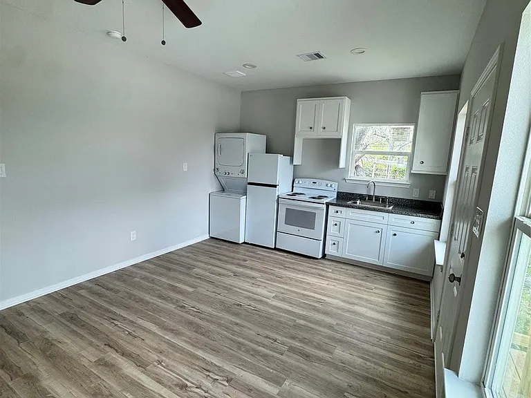 103 A Lincoln Cedar Dr — Photo 6
