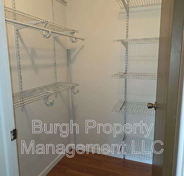 3135 Laurel Ridge Cir — Photo 14