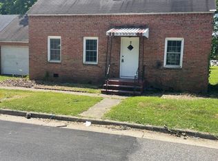 2 E Weaver Rd, Hampton, VA 23666