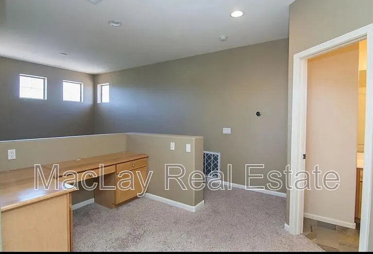 2290 N 135th Dr — Photo 8