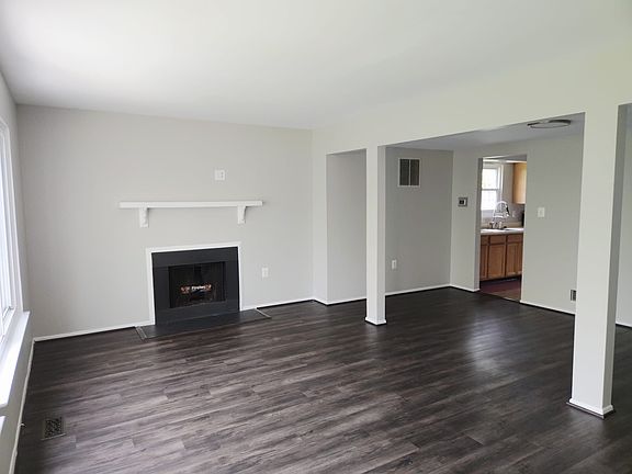 3rd image of 15731 Millbrook Ln #66