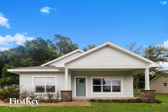 1st image of 218 Forest Park Ln