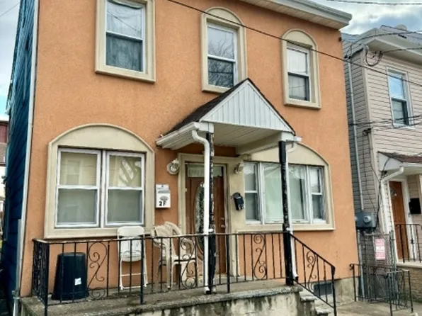 77 Chestnut St, Paterson City, NJ 07501