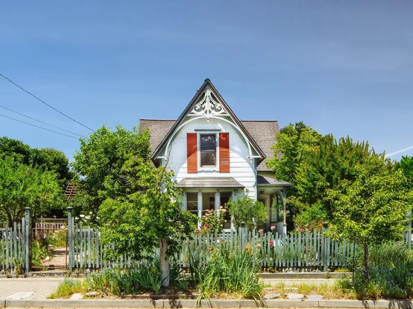 210 W 3rd Street, Cloverdale, CA 95425
