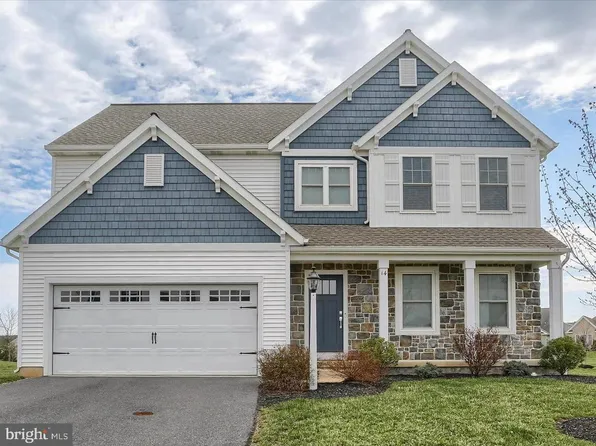 14 Danbury Dr, Mechanicsburg, PA 17050