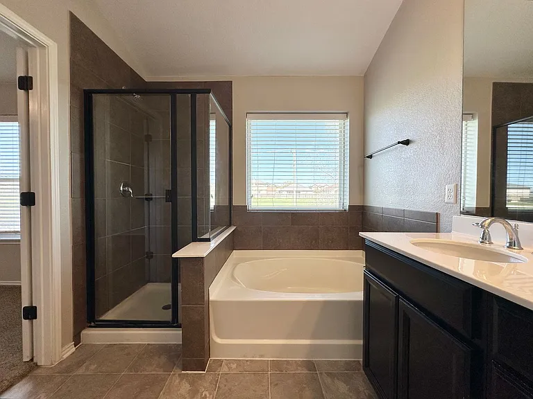 3405 Rusack Dr — Photo 18