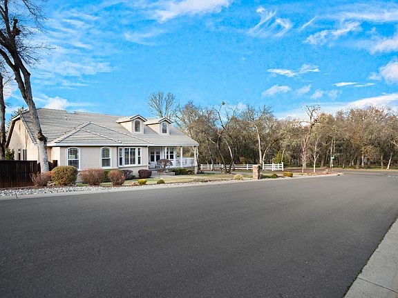 2nd image of 3158 Chasen Dr