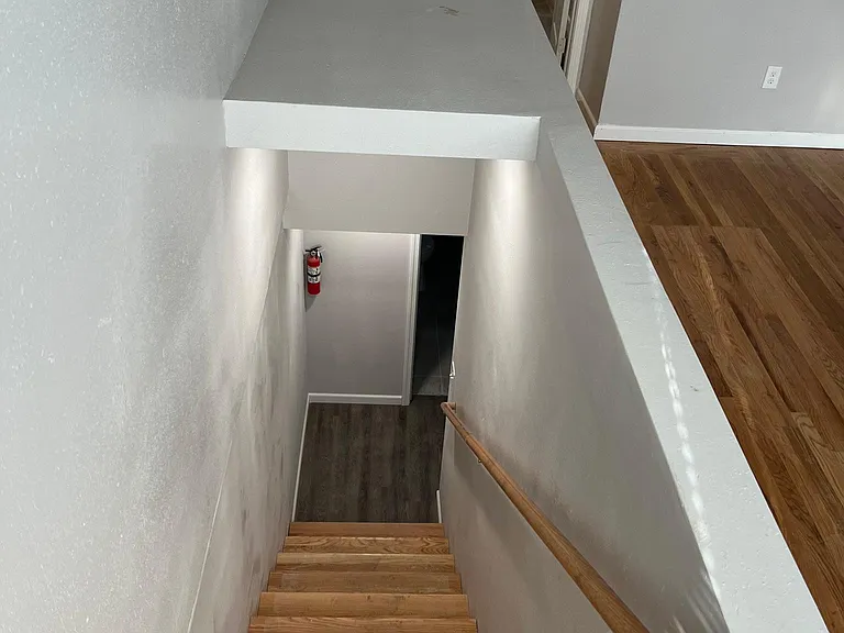 31 E Princeton Ave — Photo 4