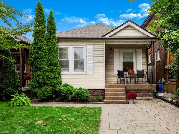104 Niagara St, Hamilton, ON L8L 6A7