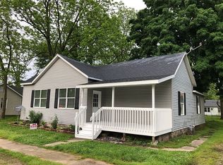 112 Dewolf St, Odin, IL 62870