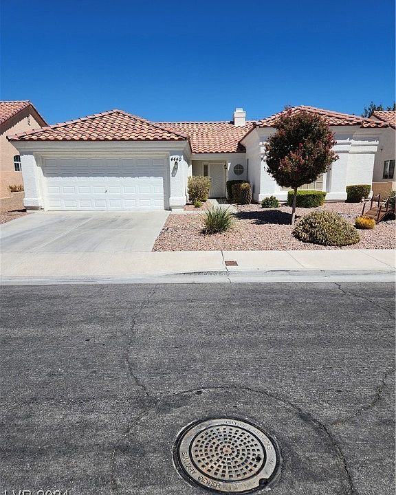 1st image of 4440 Crimson Leaf Dr