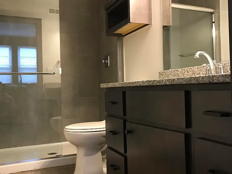 2616 Short Vine — Photo 10