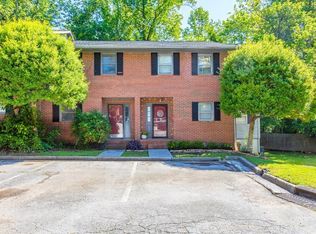 1900 Meadowbrook Cir NW, Dalton, GA 30720