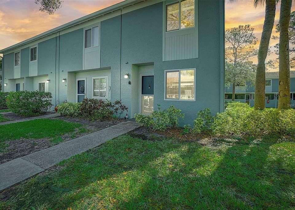 1st image of 102 114TH TERRACE NE #102