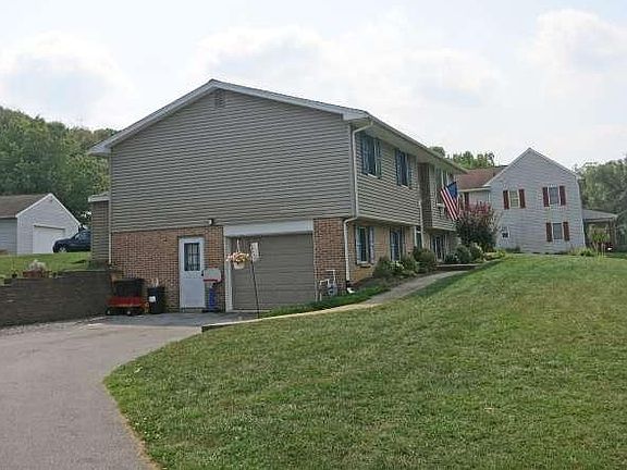 3rd image of 12 W Jackson St
