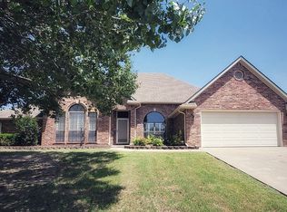 222 Coventry Ln, Fort Gibson, OK 74434