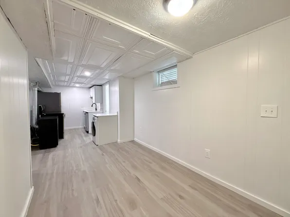 5 Stoneland Rd, Worcester, MA