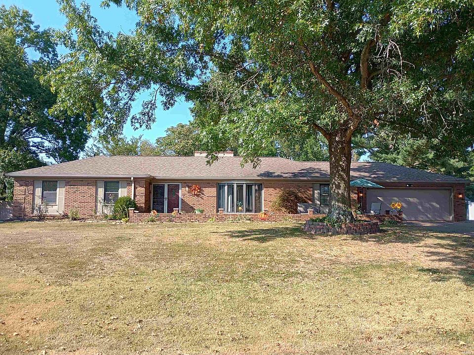 1st image of 8501 W Chapel Hill Dr