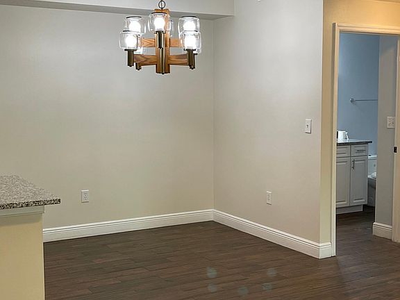 5th image of 5606 Pinnacle Heights Cir APT 102
