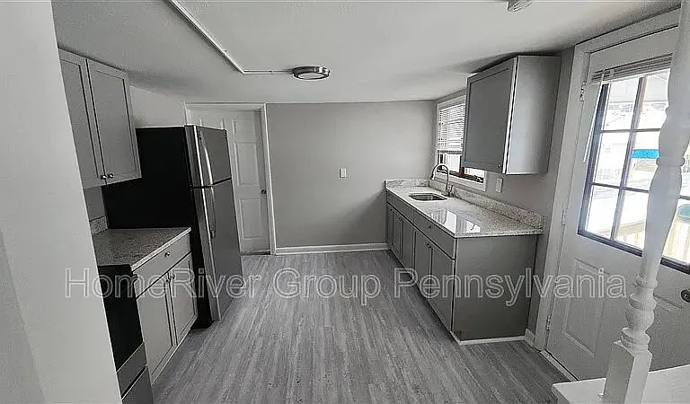 2 bed, 1.0 bath, 867 sqft, $1,685 — Photo 4