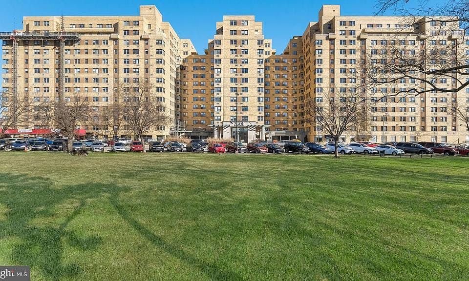 1st image of 2601 Pennsylvania Ave APT 315