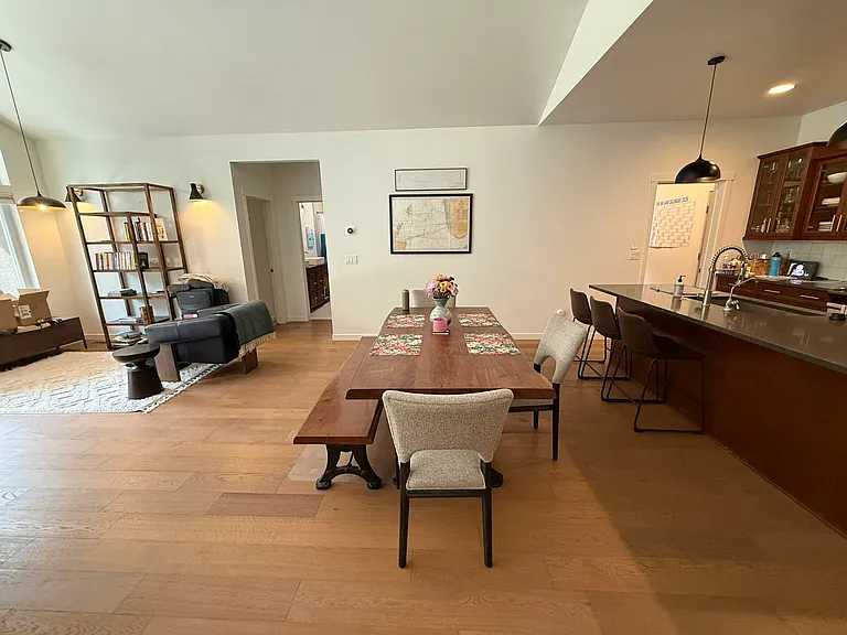 403 Estancia Loop — Photo 6